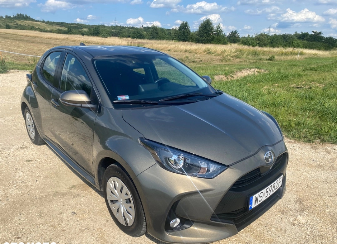 Toyota Yaris cena 70110 przebieg: 18500, rok produkcji 2021 z Kielce małe 407